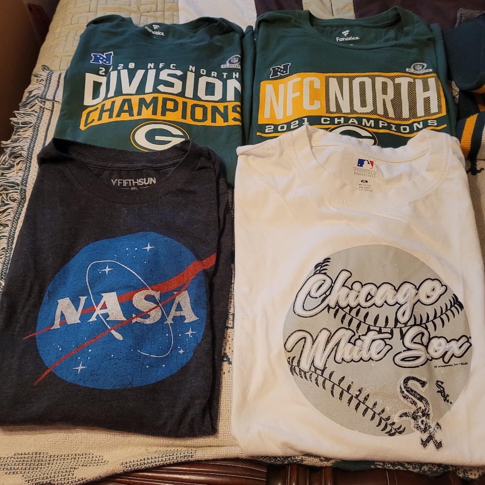 Lot of 4 Big and Tall Men's Short Sleeve T-shirts.  3xl and 4xl